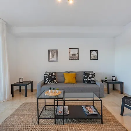 Rent Prestige- Jardines Andalucia Puerto Banus Apartment Marbella