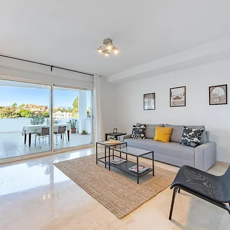 Rent Prestige- Jardines Andalucia Puerto Banus Марбелья