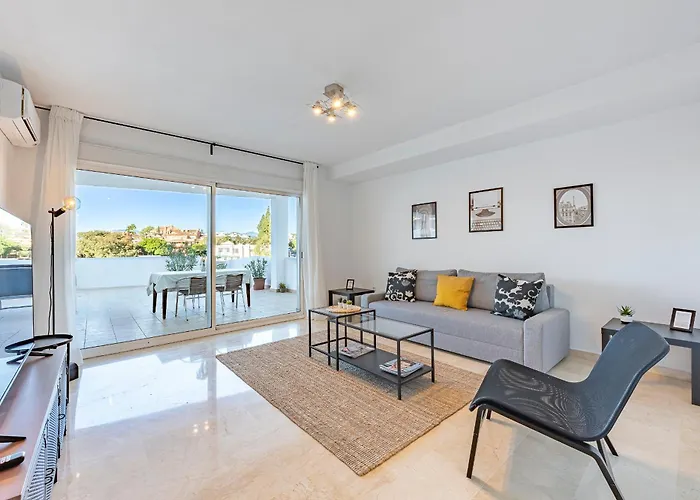 Rent Prestige- Jardines Andalucia Puerto Banus Марбелья