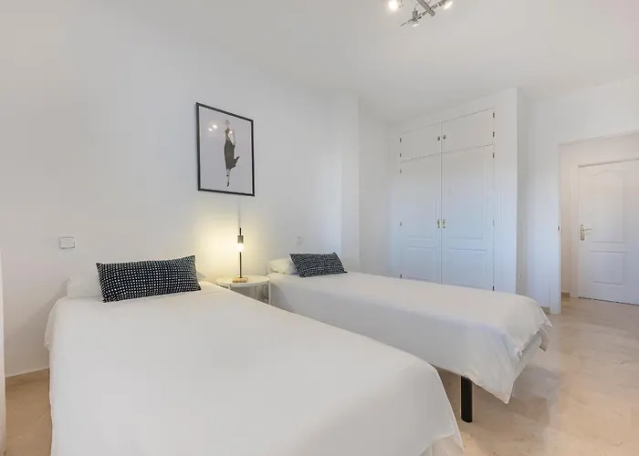 Апартаменти Rent Prestige- Jardines Andalucia Puerto Banus